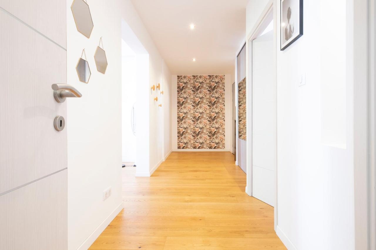 Sommeiller A 2 Min Du Lac Apartment Annecy Exterior photo
